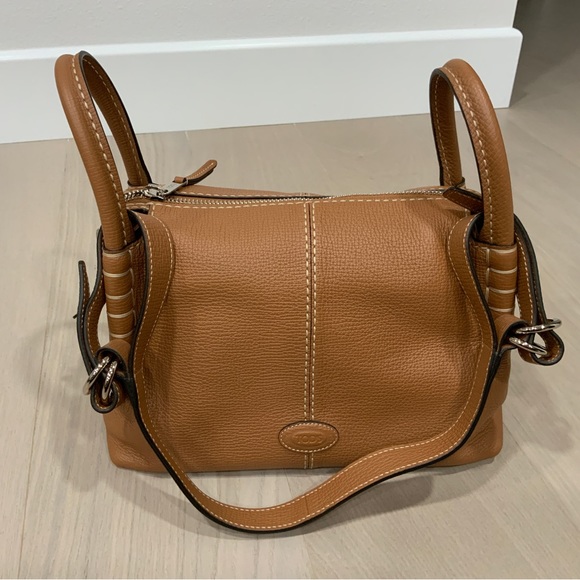 Brand new Tod’s Aoz bag - Picture 4 of 10